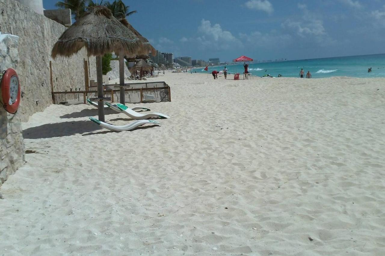 Ocean Front Suite, Balcony, Kitchen. Cancún Exteriör bild